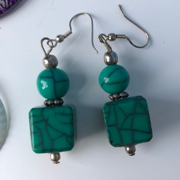 💎Bundle of 3 Fashion earrings💎 - Picture 4 of 4